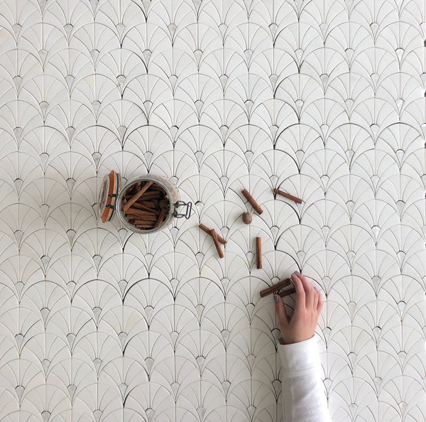 Fan Waterjet Mosaic Thassos and Mother of Pearl All Marble Tiles