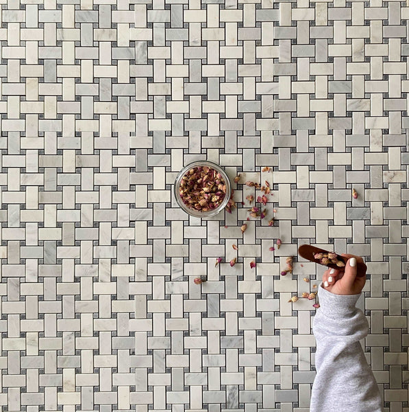Arabescato Basketweave With Blue Dot Polished Tile for Bathroom Floor| Shower Mosaic| Shower Tile| Wall Tile| Basketweave Backsplash Tile| Kitchen Bask Splash Mosaic| All Marble Tiles